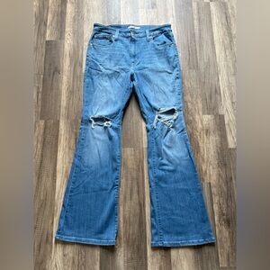 Levi’s Woman’s Medium Wash Sturdy Western Distressed 726 Flare Jeans Size 32